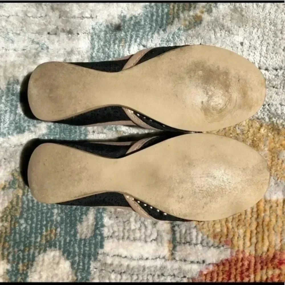 ⚡️FLASH SALE⚡️Fuchsia Brand Handmade Beaded Embroidered “Magnifique” Flats EUC - Picture 7 of 9